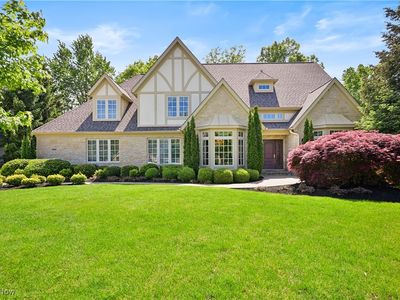 1806 Arlington Row, Westlake, OH, 44145
