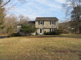 10 Brookview Rd, Boonton, NJ 07005