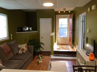 9527 1st Ave NW, Seattle, WA 98117