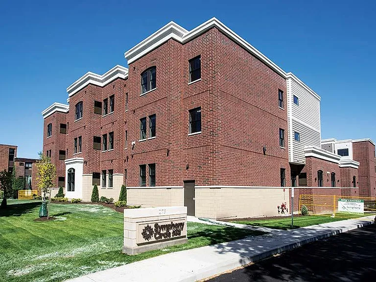 The Residence at 279 North — Photo 8
