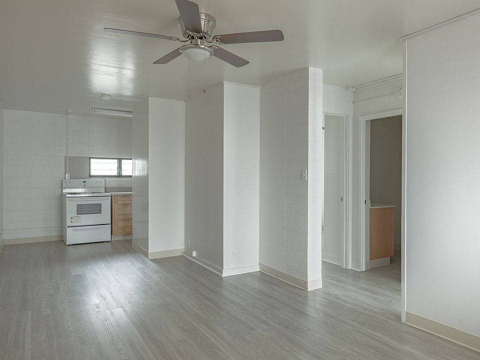 Kapiolani Village living area