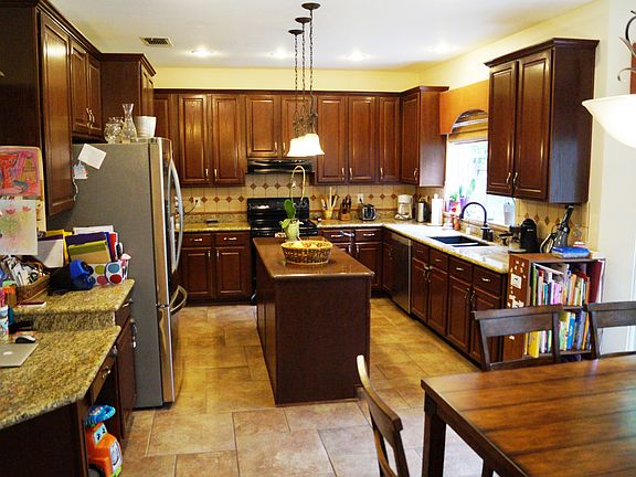 4th image of 13407 Hollow Creek Dr