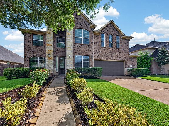 4th image of 19 Roma Ridge Dr