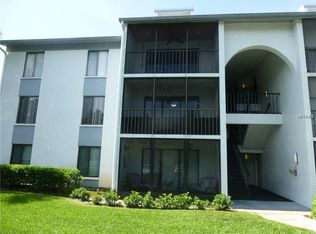1182 Pine Ridge Cir W APT A2, Tarpon Springs, FL 34688