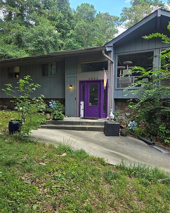 1st image of 4693 Rivercliff Dr