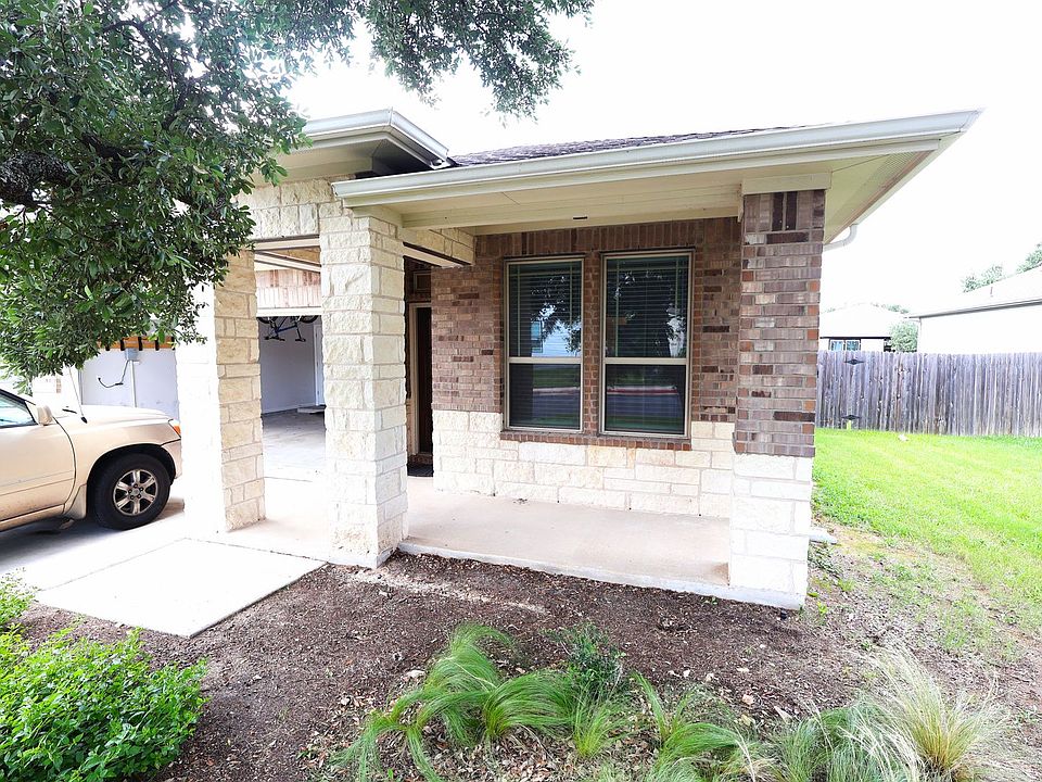 1st image of 821 Olive Creek Dr
