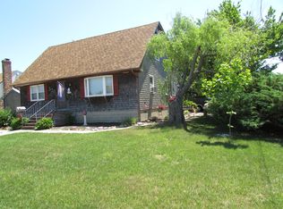 520 Barnegat Ave, Ship Bottom, NJ 08008