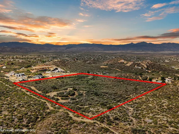 7025 W Wexford Dr, Kirkland, AZ 86332