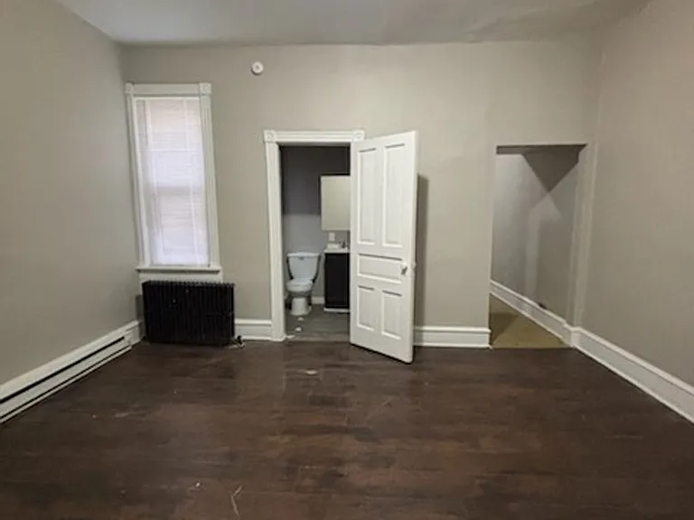3258 Frankford Avenue — Photo 1