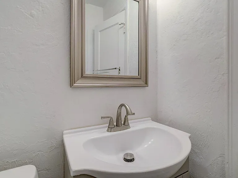 2701 NW 48th St — Photo 52
