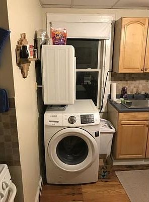 2nd image of 29 Woodward St #3
