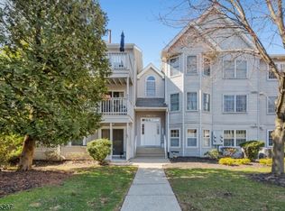 68 Quartz Ln #68, Paterson, NJ 07501