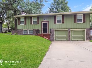 515 S Adams St, Raymore, MO 64083