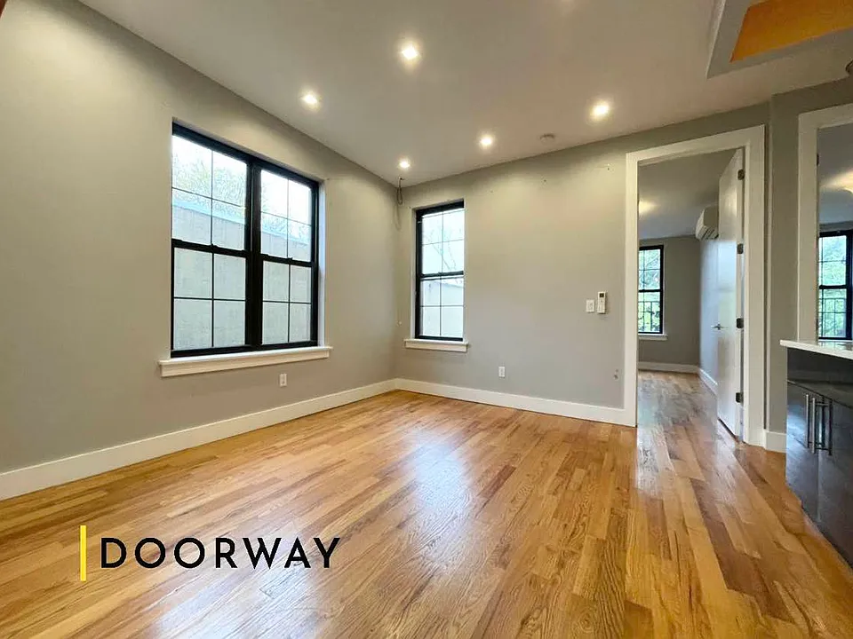 81 Carlton Ave #1
