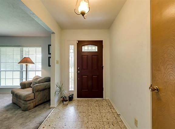 4th image of 1122 Statler Dr