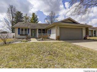 213 Westbrook Dr, Springfield, IL 62702