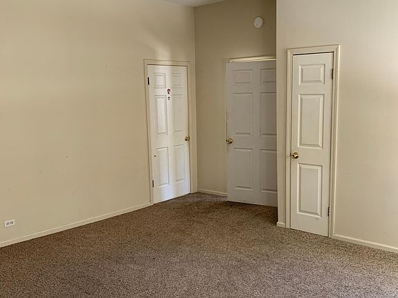 4th image of 823 Kirkman St #2
