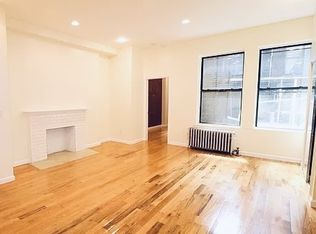 28 W 47th St APT 3R, New York, NY 10036