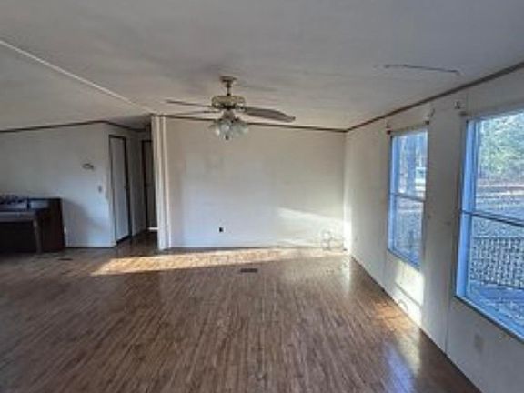 5th image of 614 & 616 Delaney Rd