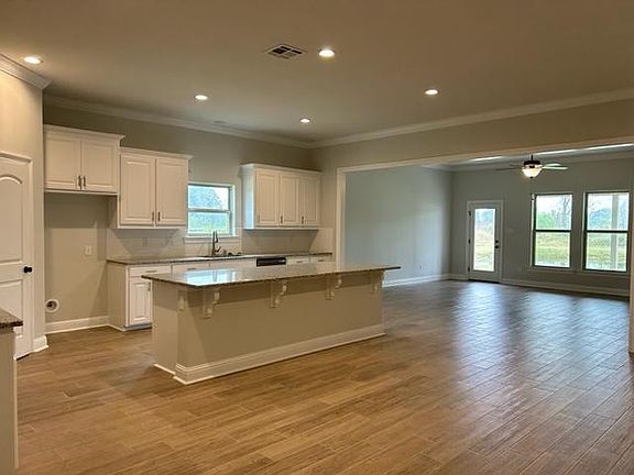 3rd image of 1145 Elliston Dr