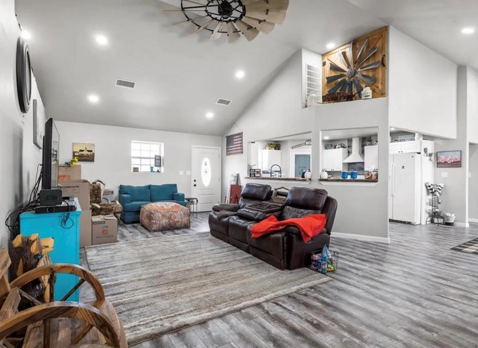 2 bed, 2.5 bath, 1740 sqft, $3,000 — Photo 4
