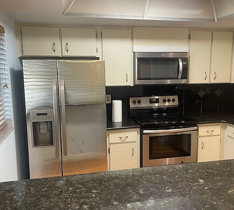 2nd image of 3077 Casa Del Sol Cir APT 204