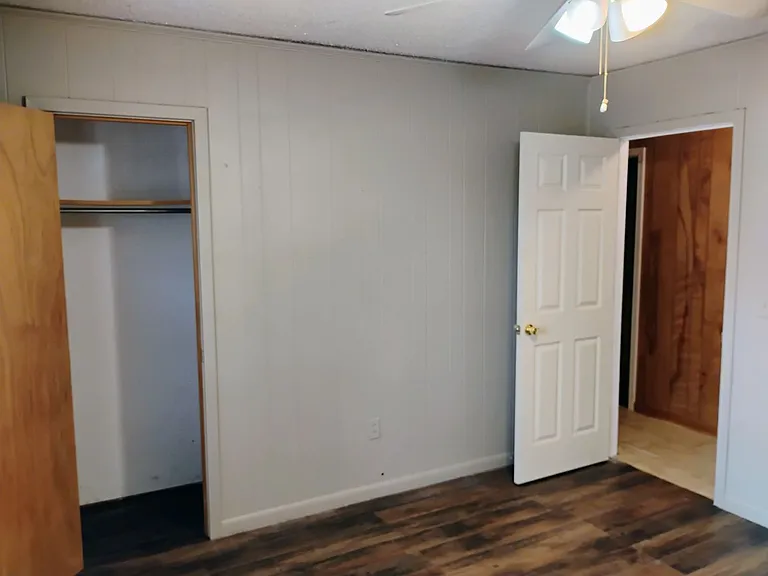 300 Slayden St — Photo 12