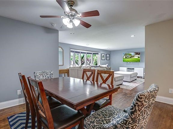 2nd image of 90 Janine Ct