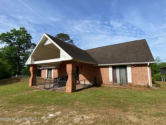 2nd image of 40 Clay Rd