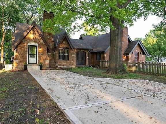 3rd image of 7639 Holmes Rd