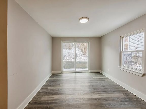3rd image of 320 Millbridge St