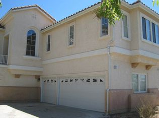 3813 Sky View Ln, Glendale, CA 91214