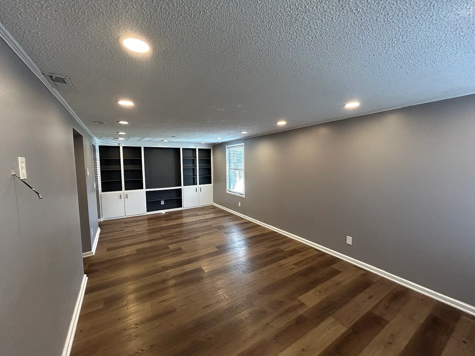 2 bed, 864 sqft, $1,299 — Photo 3