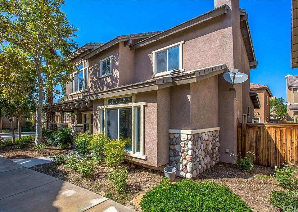 2nd image of 4946 Sawgrass Ct