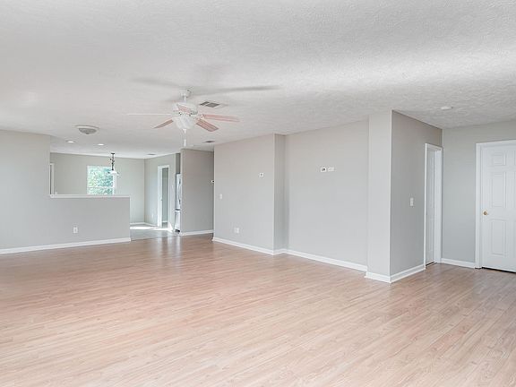 5th image of 1314 Bundy Dr