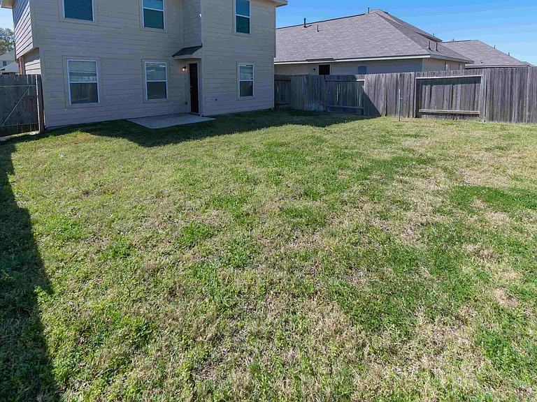18814 Brescia Ln — Photo 5