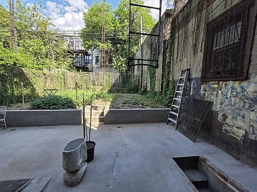 84 George St #1R Photo 1
