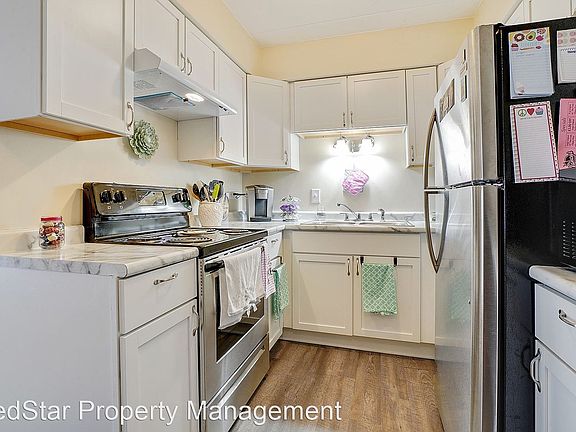 5th image of 7321 Sandalwood Dr #10