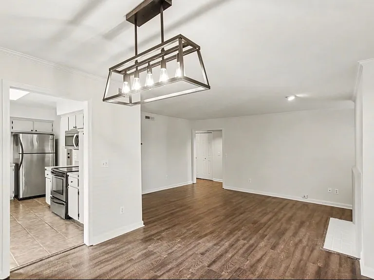 213 Hillsboro Pl — Photo 13