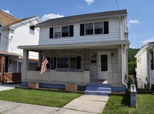 54 E Columbus Ave, Nesquehoning, PA 18240