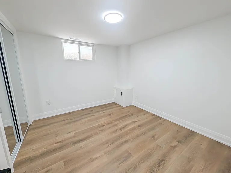 401 Navy St #2 — Photo 10