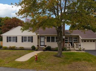 6 Rogers Rd, Peabody, MA 01960