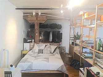 Rented by R New York