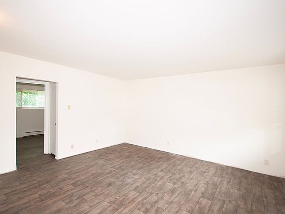 2nd image of 5006 S Genesee St #5008