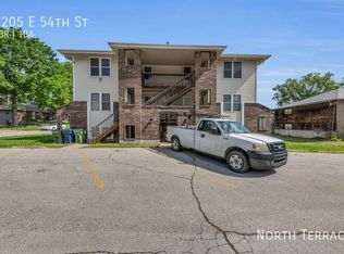 9205 E 54th St, Kansas City, MO 64133