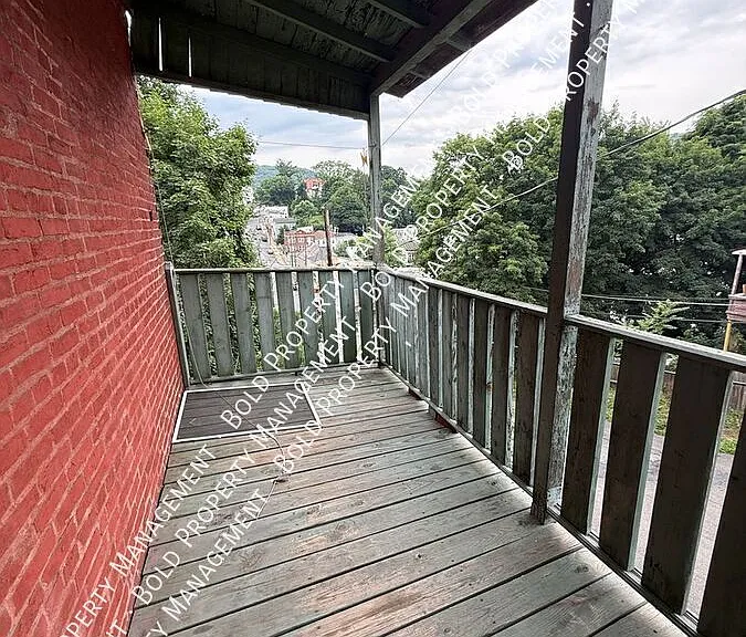 501 E Arch St — Photo 8