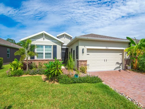 2235 Crowned Eagle Cir SW, Vero Beach, FL 32962