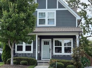 29 Greenridge Dr, Greenville, SC 29607