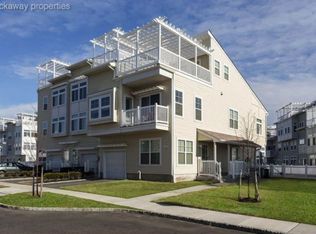 6210 Ocean Ave S, Far Rockaway, NY 11692