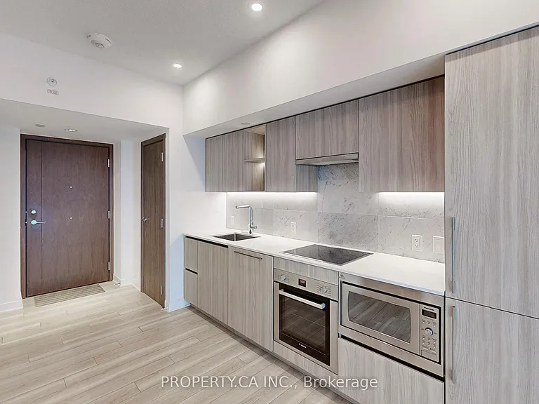17 Bathurst St #1209 — Photo 15